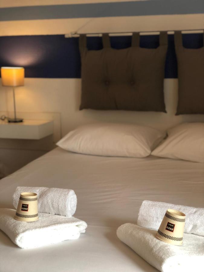 Enzo Hotels Neufchateau By Kyriad Direct ภายนอก รูปภาพ