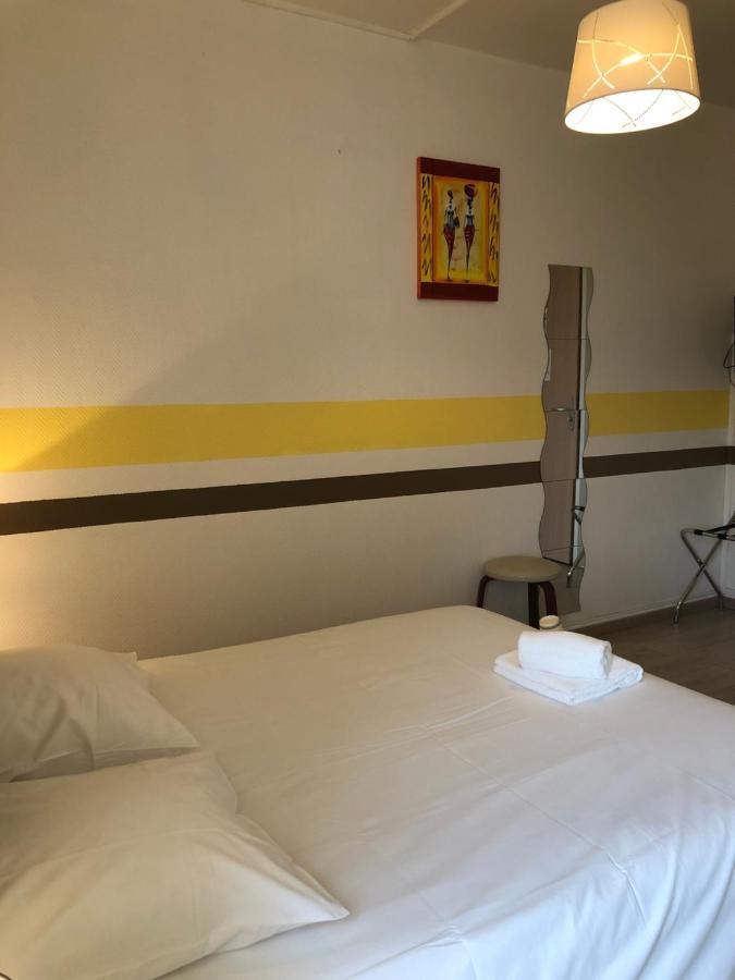 Enzo Hotels Neufchateau By Kyriad Direct ภายนอก รูปภาพ