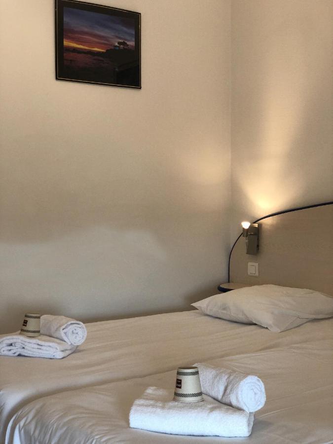 Enzo Hotels Neufchateau By Kyriad Direct ภายนอก รูปภาพ